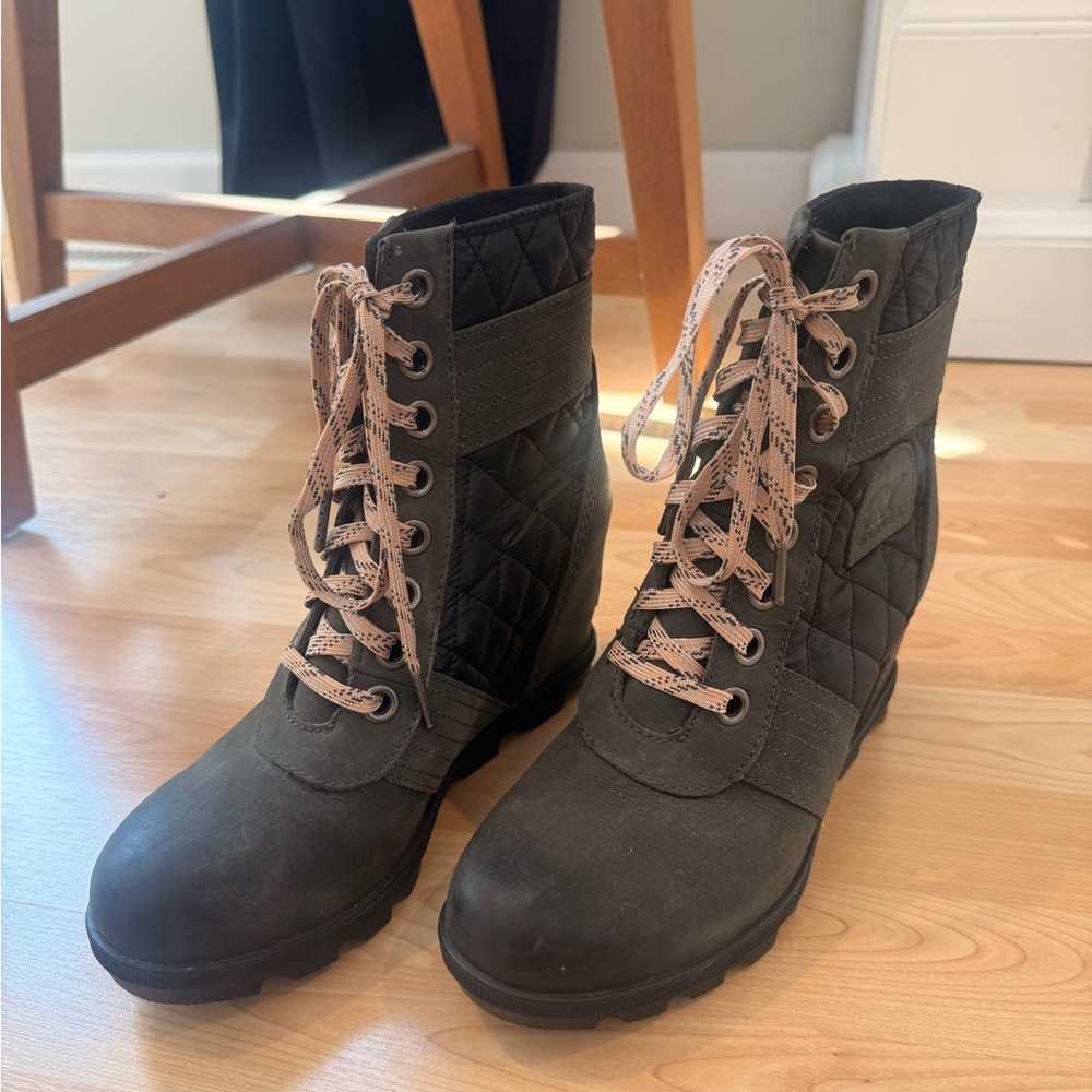 SOREL Women's Joan of Arc Lace Up
Wedge Boots